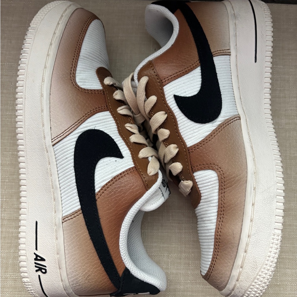 Nike Air Force 1 Low '07 Ale Brown Sanddrif (7.5 W)